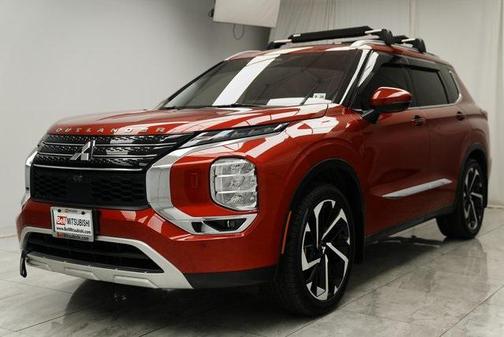 2022 Mitsubishi Outlander SE