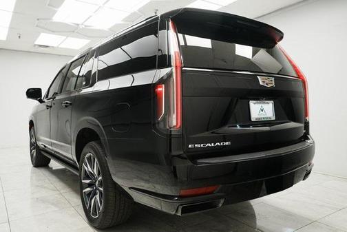 2023 Cadillac Escalade ESV Sport Platinum