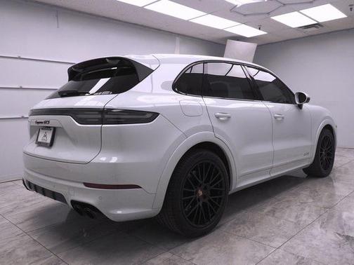 2023 Porsche Cayenne GTS