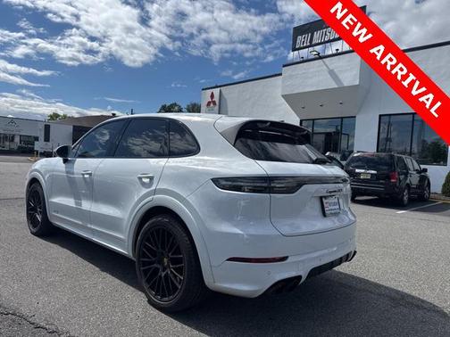 2023 Porsche Cayenne GTS