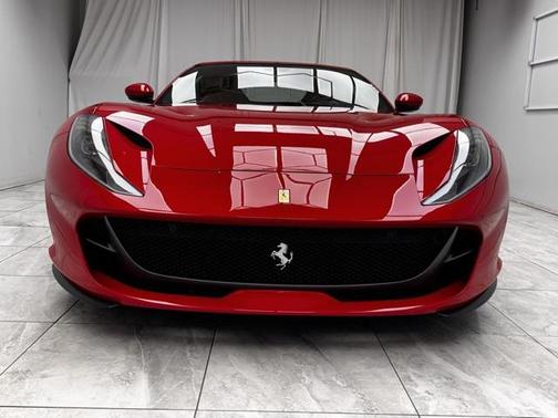 2020 Ferrari 812 Superfast Base