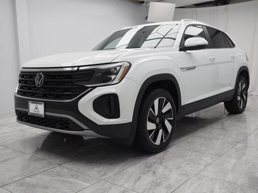 2024 Volkswagen Atlas Cross Sport 2.0T SE w/Technology 4MOTION