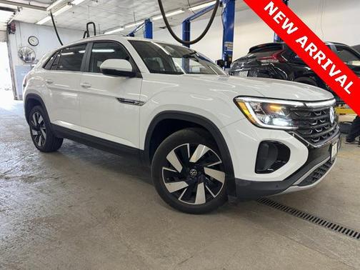 2024 Volkswagen Atlas Cross Sport 2.0T SE w/Technology 4MOTION