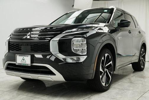 2025 Mitsubishi Outlander PHEV SEL