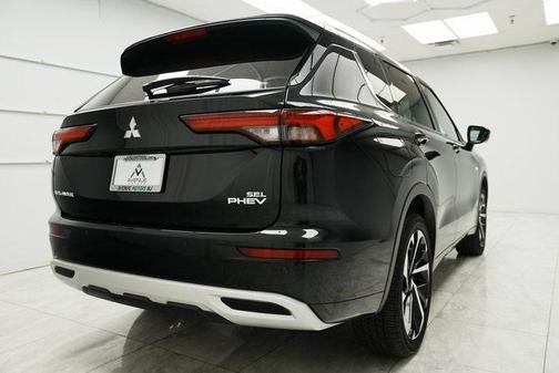 2025 Mitsubishi Outlander PHEV SEL