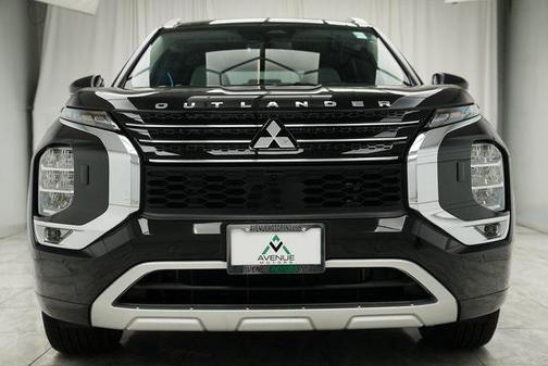 2025 Mitsubishi Outlander PHEV SEL