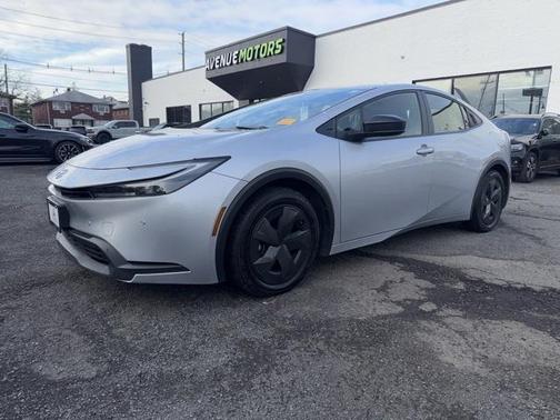 2024 Toyota Prius LE