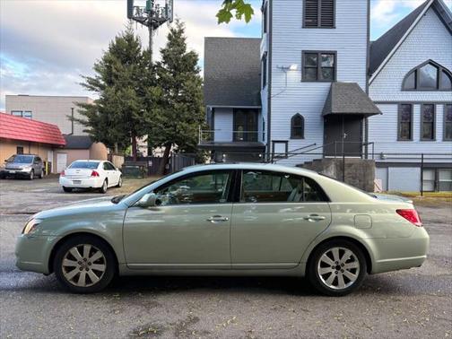 2006 Toyota Avalon XLS