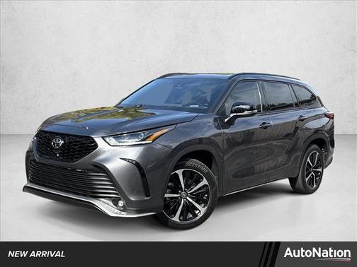 2022 Toyota Highlander XSE
