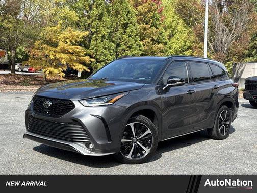2022 Toyota Highlander XSE