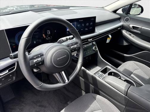2025 Hyundai SONATA Hybrid SE