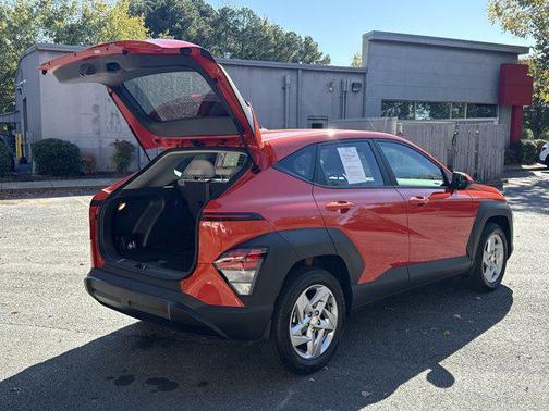 2024 Hyundai KONA SE