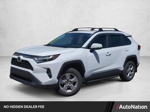 Ice Cap 2024 Toyota RAV4 XLE