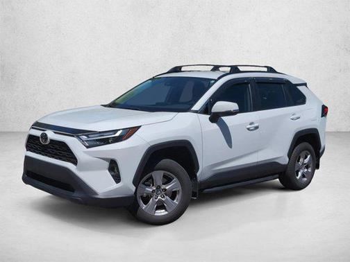 Ice Cap 2024 Toyota RAV4 XLE