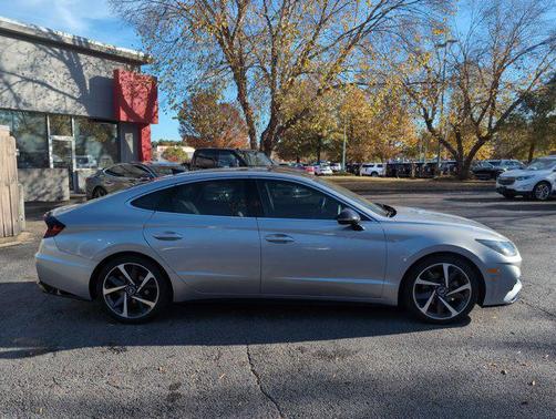 2021 Hyundai SONATA SEL Plus