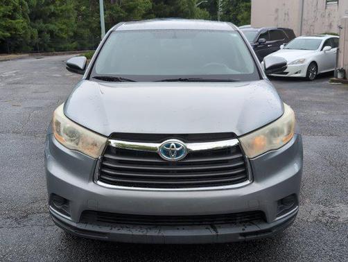 Silver Sky Metallic 2014 Toyota Highlander LE