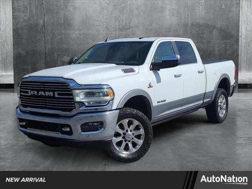 2019 RAM 2500 Laramie Crew Cab 4x4 6'4' Box