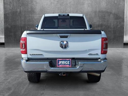 2019 RAM 2500 Laramie Crew Cab 4x4 6'4' Box