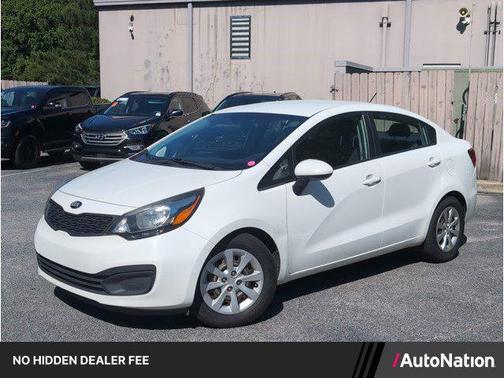Clear White 2015 Kia Rio LX