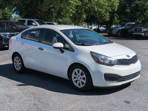 Clear White 2015 Kia Rio LX