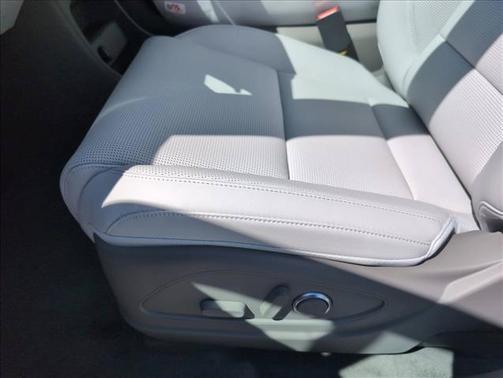 Creamy White Pearl 2026 Hyundai PALISADE Limited