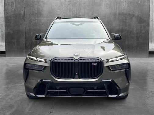 2024 BMW X7 M60i