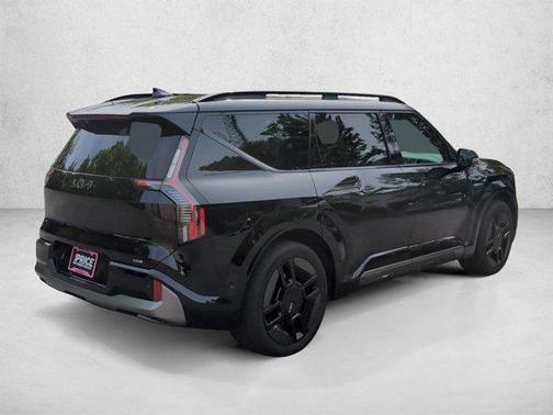 Aurora Black Pearl 2024 Kia EV9 GT-Line