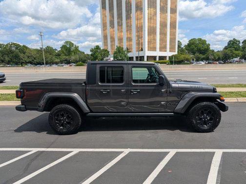 2021 Jeep Gladiator Willys 4x4