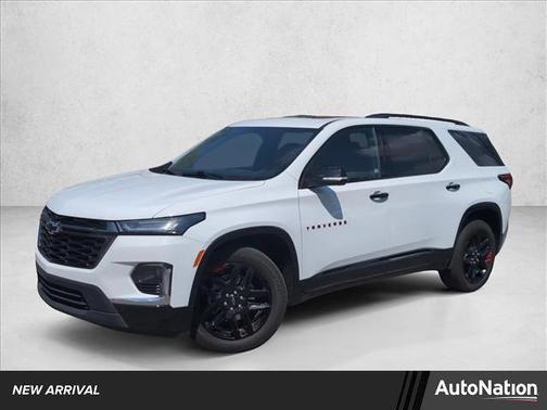 Summit White 2023 Chevrolet Traverse Premier