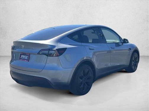2025 Tesla Model Y Long Range Dual Motor Rear-Wheel Drive