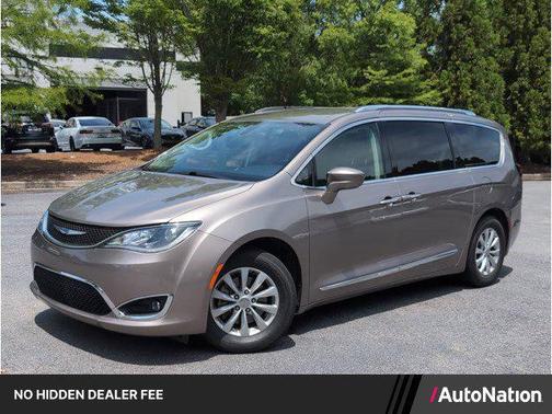 Molten Silver 2018 Chrysler Pacifica Touring-L