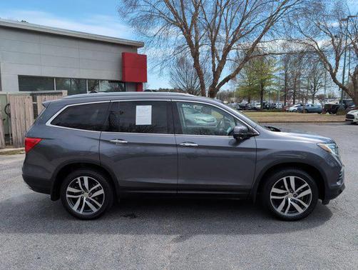 Modern Steel Metallic 2017 Honda Pilot Touring