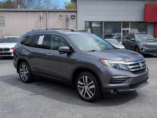 Modern Steel Metallic 2017 Honda Pilot Touring