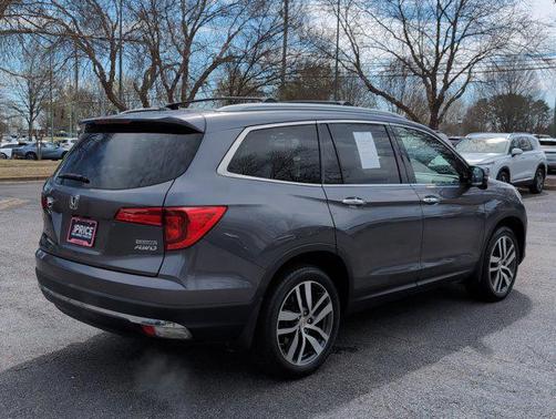 Modern Steel Metallic 2017 Honda Pilot Touring