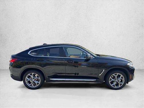 2023 BMW X4 xDrive30i
