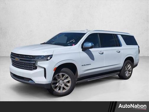 Summit White 2022 Chevrolet Suburban Premier SUV
