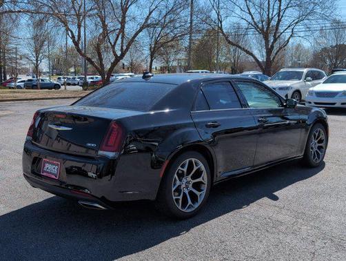 2018 Chrysler 300 Touring