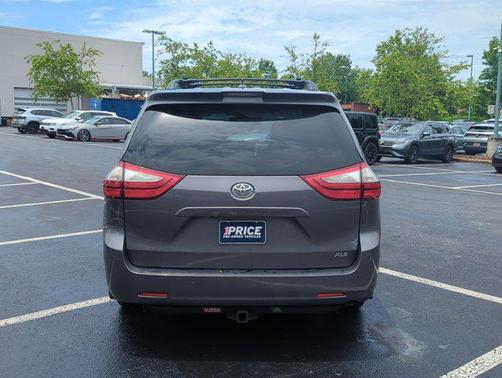 2019 Toyota Sienna XLE Premium
