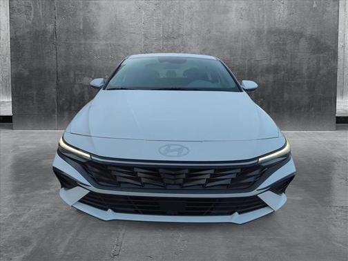 2025 Hyundai ELANTRA SEL