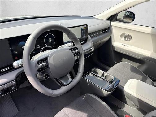 2025 Hyundai IONIQ 5 SE