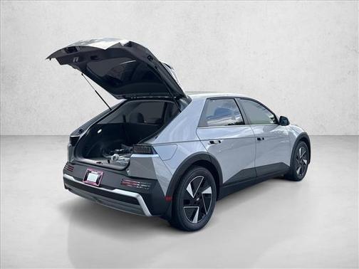 2025 Hyundai IONIQ 5 SE