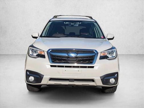 Crystal White Pearl 2018 Subaru Forester 2.5i Touring