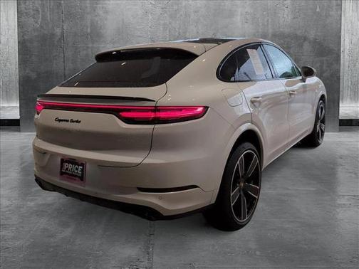 2023 Porsche Cayenne Turbo