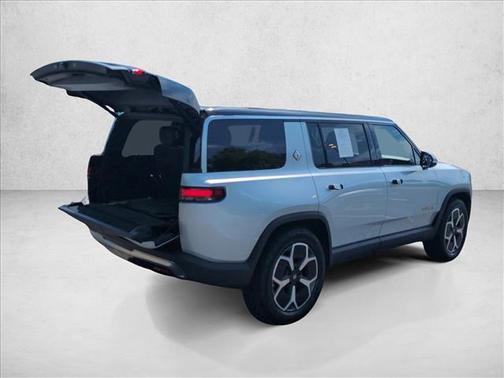 La Silver [Silver] 2023 Rivian R1S Adventure