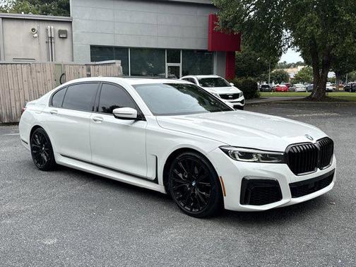 2020 BMW 740 740i