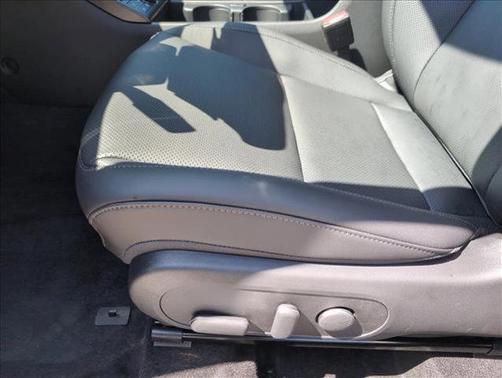 Ecotronic Gray Pearl 2026 Hyundai KONA Limited
