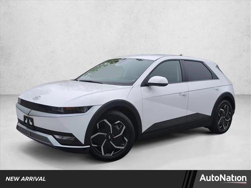 Atlas White 2024 Hyundai IONIQ 5 SE