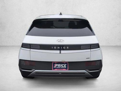 Atlas White 2024 Hyundai IONIQ 5 SE