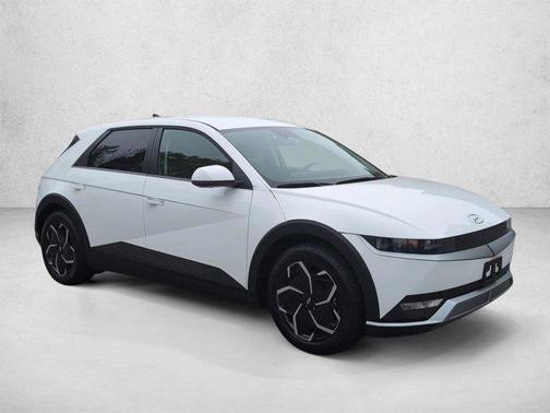 Atlas White 2024 Hyundai IONIQ 5 SE
