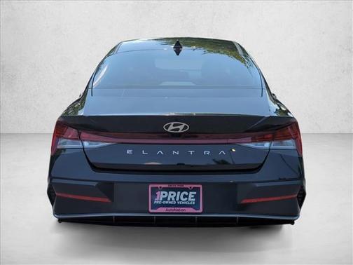 Abyss Black 2025 Hyundai ELANTRA SEL